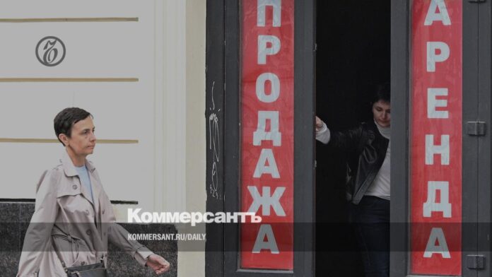 Streets are freed from trade // Rent of street retail objects in Moscow becomes cheaper